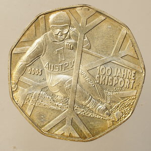 obverse: EURO – AUSTRIA – 5 EURO IN ARGENTO – 2005 100 JAHRE SKISPORT