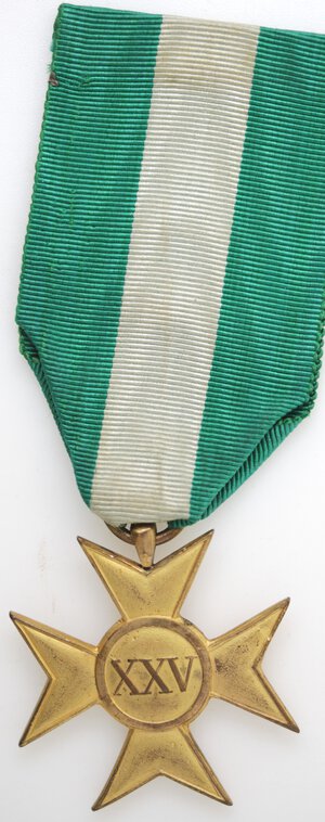reverse: Medaglie. Vittorio Emanuele. 1900-1943. Regio Esercito. Croce per i 25 anni di servizio. Ae. Dorato. 