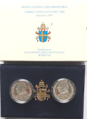 obverse: Vaticano. Giovanni Paolo II. 1978-2005. Dittico 10.000 Lire + 10.000 Lire 1997. Anno Santo del 2000. 3° Serie. Ag.
