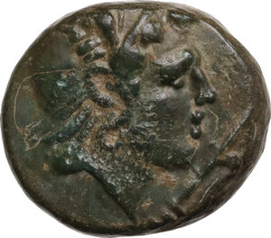 obverse: Kings of Macedon.  Perseus (179-168 BC). AE 17 mm