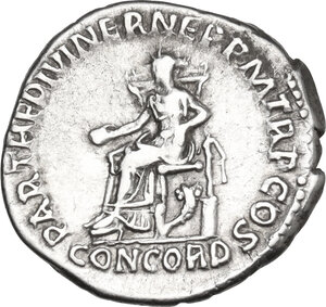 reverse: Hadrian (117-138). AR Denarius, 117 AD
