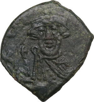 obverse: Constans II (641-668). AE Follis, Syracuse mint, 674-648