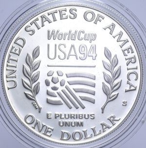 reverse: USA 1 DOLLARO 1994 MONDIALI CALCIO USA 94 AG. 26,73 GR. IN COFANETTO PROOF
