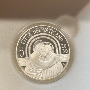 obverse: Vaticano. Monetazione in Euro. Papa Francesco. 5 Euro 2015 
