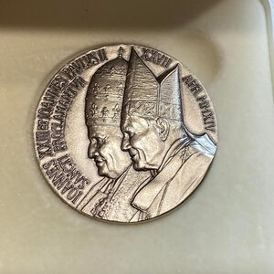 obverse: Vaticano. Papa Francesco. Medaglia Canonizzazione di Giovanni XXIII e Giovanni Paolo II. 27 Aprile 2014. Ag. FDC