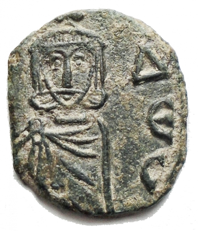 reverse: Impero Bizantino - Costantino V (741-775). Follis, Siracusa. D/ Costantino V e Leone IV. In alto, una croce. R/Leone III  g 2,95. AE. BB-qSPL Patina verde.