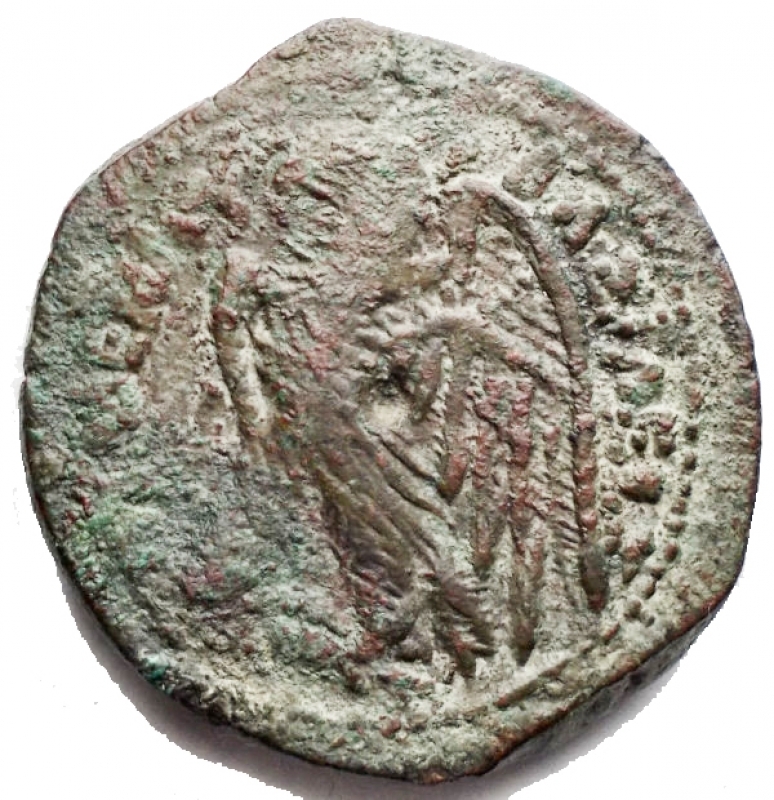 reverse: Africa. Egypt, Ptolemaic Kingdom. Ptolemy VI Philometor (180-145 BC). AE 28,5 mm. Alexandria mint. D/ Head of Isis right, wearing wreath of grain ears, hair in long curls. R/ Eagle with open wings standing left on thunderbolt; A monogram to left. Svoronos 1384 (Ptolemy VI and Kleopatra I as Regent); SNG Cop. 279-87 (same). AE. g 19,32. mm. 28.1 green brown patina. VF.