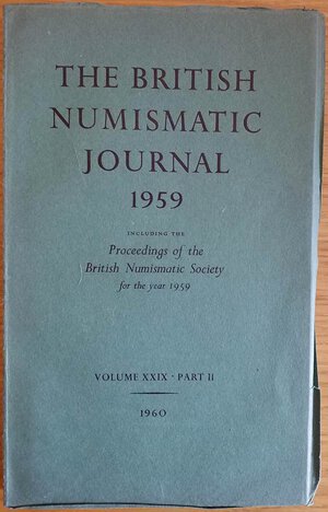 obverse: British Numismatic Journal 1959. Volume XXIX – Part II, 1960. Including the Proceedings of the British Numismatic Society for the year 1959. The British Numismatic Society, London. Brossura ed. pp. 221, tavv. Da XVI a XXVIII in b/n. Indice: Contents: L. Briscoe, R.A.G. Carson, R.H.M. Dolley, “An Icenian Coin Hoard from Lakenheath, Suffolk”; C.E. Blunt, R.H.M. Dolley, “The Hoard Evidence for the Coins of Alfred”; W.A. Seaby, “Anglo-Saxon Hoards and Coins Found in the North of Ireland”; R.H.M. Dolley, “A Hoard of Pennies of Eadgar from Laugharne Churchyard in South Wales”; R.H.M. Dolley, “Some Further Remarks on the Transitional Crux Issue of Æthelraed II”; V.J. Butler, R.H.M. Dolley, “New Light on the Nineteenth-Century Find of Pence of Æthelraed II from St. Martin’s-le-Grand”; R.H.M. Dolley, “The Myth of a Coinage of the Ostmen of Dublin in the Name of Tymme Sjaellandsfar”; R.H.M. Dolley, “New Light on the Order of the Early Issues of Edward the Confessor”; B.H.I.H. Stewart, “An Uncertain Mint of David I”; R.H.M. Dolley, “A Note on the Chronology of some Published and Unpublished Short Cross Finds from the British Isles”; P.F. Purvey, “The XVd Durham Pennies of Edward III”; F.E. Jones, “Edwardvs Rex Ain: De Bury or Hartfield? – A New Approach to an Old Problem”; W.J.W. Potter, “The Silver Coinages of Richard II, Henry IV, and Henry V”; D.M. Metcalf, “Three Early Discoveries of Leather Money”; P. Berghaus, “Westphalian Countermarks on English Groats”; B.H.I.H. Stewart, “The Glenluce Hoard, 1956”; H. Schneider, “The Tower Gold of Charles I: the Gold Crowns”; W.A. Seaby, “Two Coin Hoards of the Rebellion Period (1641-9) from Ulster”; H.H. King, “The Coins of the Sussex Mints: Addenda and Corrigenda”; R.H.M. Dolley, G. van der Meer, “A Die-Link Between the Mints of Dover and London at the End of the Reign of Æthelraed II”; F.E. Jones, “Two Unpublished Barnstaple/Exeter Die-Links”; H.R. Mossop, “Three Apparently Unpublished Norman Pennies of Lincoln”; R.H.M. Dolley, “New Light on the 1864 Hoard from Kinghorn”