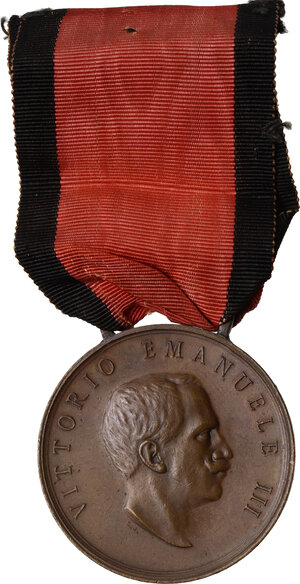 obverse: Vittorio Emanuele III (1900-1943). Medaglia per il terremoto di Marsica 13 gennaio 1915