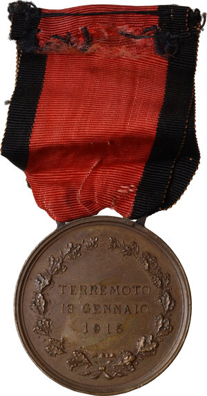 reverse: Vittorio Emanuele III (1900-1943). Medaglia per il terremoto di Marsica 13 gennaio 1915