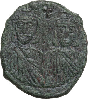 obverse: Leo V the Armenian, with Constantine (813-820). AE Follis. Constantinople mint