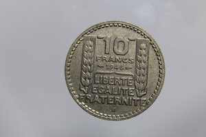obverse: FRANCIA 10 FRANCS 1946 B TURIN GROSSE TETE RAMEAUX COURTS COPPERNICKEL OTTIMO BB