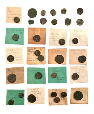 obverse: Lotto di 31 monete in bronzo di epoca bizantina