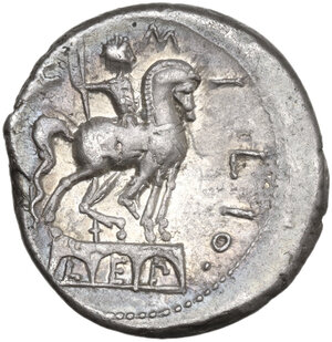reverse: Mn. Aemilius Lepidus..  AR Denarius, 114 or 113 BC