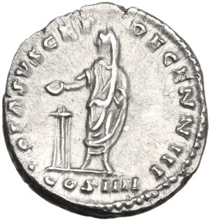 reverse: Antoninus Pius (138-161).. AR Denarius. Rome mint, 158-159 AD