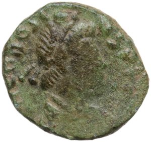 obverse: Theodosius II (408-450).. AE Nummus. Struck under Johannes. Rome, AD 423-425
