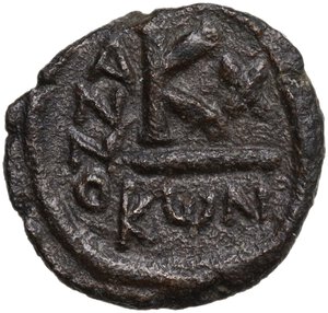 reverse: Maurice Tiberius (582-602).. AE Half Follis, Uncertain military mint (or Constantine in Numidia?)