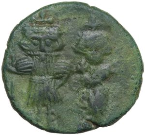obverse: Constans II, with Constantine IV, Heraclius, and Tiberius (641-668). . AE Follis. Syracuse mint. Struck 659-663