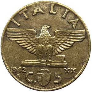obverse: Vittorio Emanuele III , 5 centesimi impero 1942 , Esubero sotto il collo 