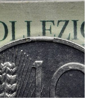 reverse: Repubblica Italiana , 10 lire 1997 , Esubero di Metallo sul Bordo , FDC