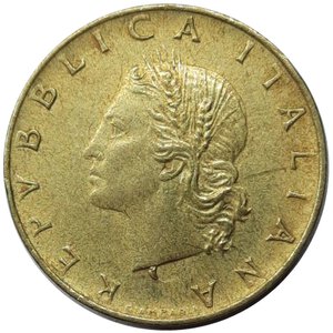 reverse: Repubblica Italiana ,20 lire 1981 Mezzaluna in Rilievo sotto il collo , RARA