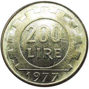 reverse: Repubblica Italiana , 200 lire 1977  mezzaluna in Incuso sotto il collo, FDC