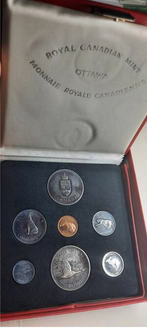 obverse: CANADA, Elizabeth II ,  Serie  con argento FDC 1967 , Confezione prestige