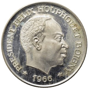 obverse: COSTA D AVORIO. 10 Francs 1966. Ag. Segni nei campi. PROOF