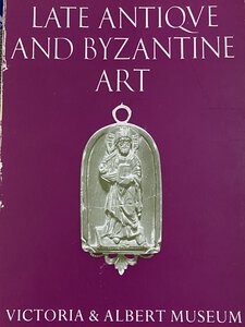 obverse: A.A.V.V. - Late Antiqve and Byzantine art. Victoria & Albert Museum. London, 1963. 50 ill. b/n con descrizioni in Inglese. Ottimo stato
