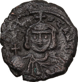 obverse: Constantine V. Copronymus (741-775).. AE Follis. Constantinople mint. Struck 741-?