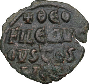 reverse: Theophilus (829-842).. AE Follis, Constantinople mint, 931-944