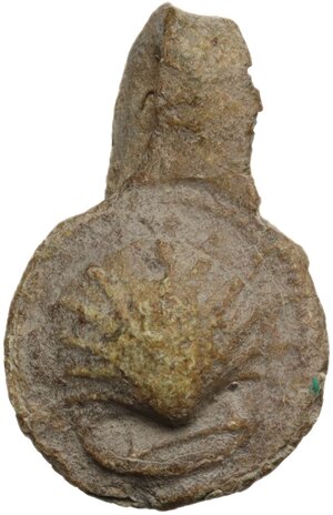 reverse: Lead pendant with facing head and cockle shell.  21x13 mm.  Greek