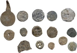 reverse: Lot of fifteen (15) lead tesserae to be sorted