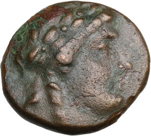 obverse: Seleucid Kings.  Achaios (Usurper, 220-214 BC). AE 18 mm, Sardes mint