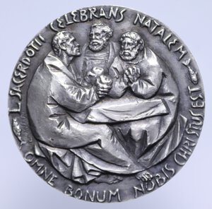 obverse: MEDAGLIA PAOLO VI ANNUALE AN.VIII AG. 54,33 GR. 44 MM. FDC