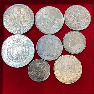 obverse: Estere. Lotto di 8 monete Ag. Francia, Polonia, Venezuela, Germania, Austria, Jugoslavia, Slovacchia. BB-FDC