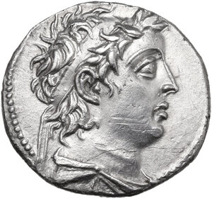 obverse: Seleucid Kings.  Demetrios II Nikator. Second reign, (130-125 BC).. AR Tetradrachm. Phoenician standard. Tyre mint. Dated SE 183 (130/29 BC)
