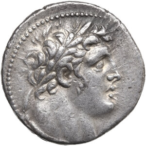 obverse: Phoenicia, Tyre. AR Shekel. Dated CY 14 (113/2 BC)