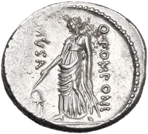 reverse: Q. Pomponius Musa.. AR Denarius, 66 BC