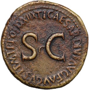 reverse: Tiberius (14-37 AD).. AE Sestertius. Rome mint, struck c. AD 36-37