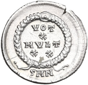 reverse: Valens (364-378).. AR Siliqua, Nicomedia mint