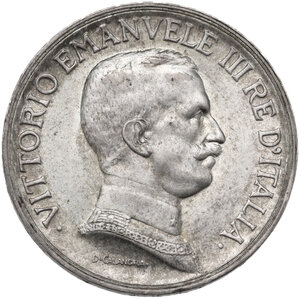 obverse: Vittorio Emanuele III (1900-1943). Lira 1915 con difetto di conio doppio orecchio