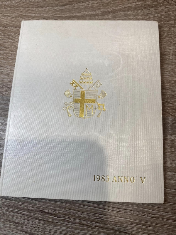 reverse: VATICANO. Giovanni Paolo II. Divisionale 1983 anno V. FDC