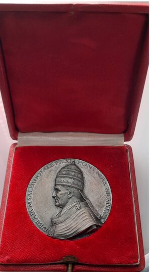 obverse: Medaglia Vaticano PIO XI Giubileo Sacerdotale 1929 Argento  In scatola ,diam.50,5 mm 