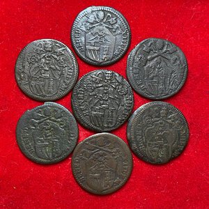 reverse: GUBBIO. Stato Pontificio. Benedetto XIII. Lotto di 7 monete da un quattrino. Cu. MB-BB