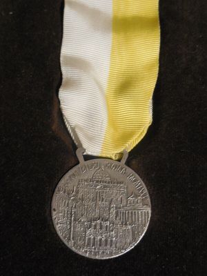 reverse: Vaticano Paolo VI AR medaglia 1975  Anno Giubilare, in cofanetto oroginale
