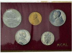 obverse: Stato Pontificio. Città del Vaticano. Serie 1950 con lire 100 oro. Anno Santo.