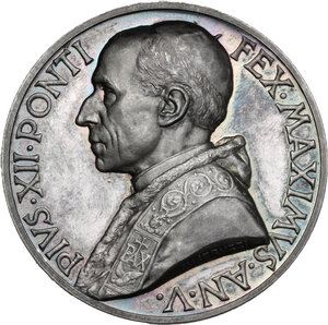 obverse: Pio XII (1939-1958), Eugenio Pacelli. Medaglia annuale A. V