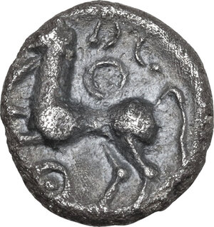 reverse: Central Gaul, Aedui. AR Unit, 100-50 BC