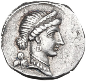 obverse: Julius Caesar. Denarius, Spain, 46-45 BC